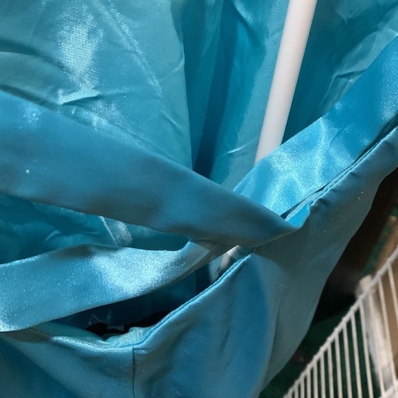 Light blue sparkly prom dress - Picture 8 of 9